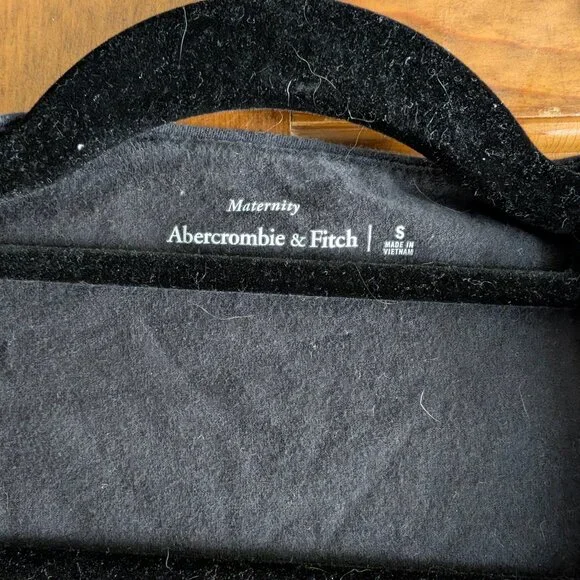 Abercombie and Fitch Maternity Long Sleeve Black Top - Picture 3 of 4